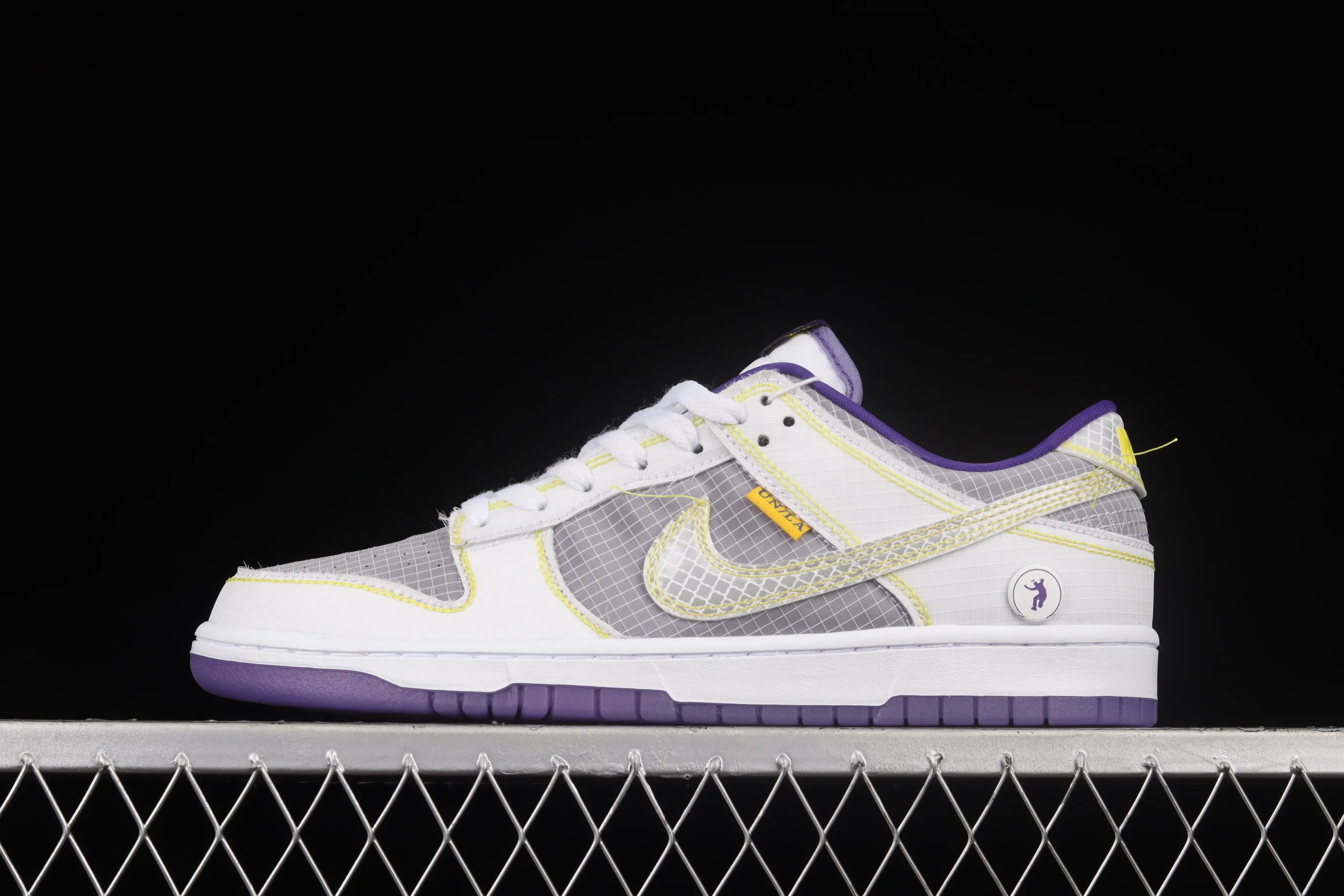 All categories Nk SB Dunk series Nk SB Dunk Low low-top sneakers C version Unlon x Nk SB Dunk Low joint model Los Angeles limited SB smashing backboard fashion casual sneakers DJ9649-500